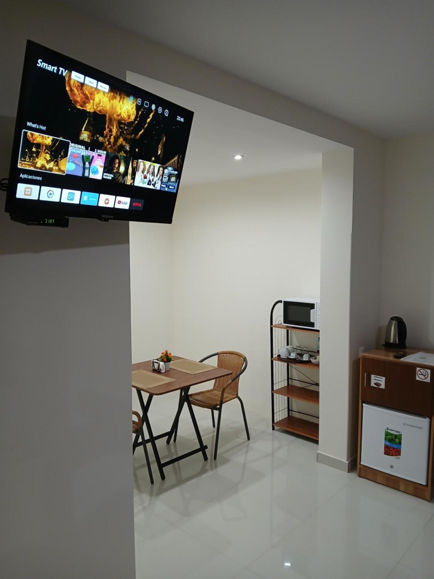 ホテル Nifa House エスパルゴス エクステリア 写真